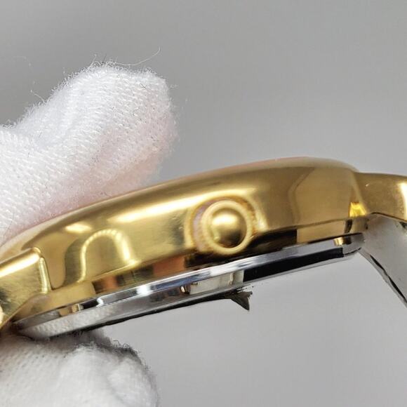 Rare Disney X Lorus Minnie Mouse Watch - Picture 5 of 14